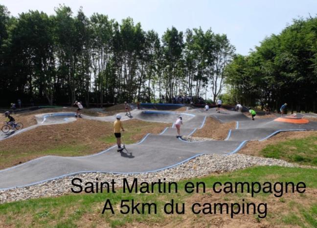 Camping Le Clos Savoye Biville-sur-Mer Exteriér fotografie
